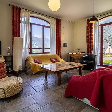 Maison A Luz St Sauveur Dans Un Cadre Idyllique Holiday home